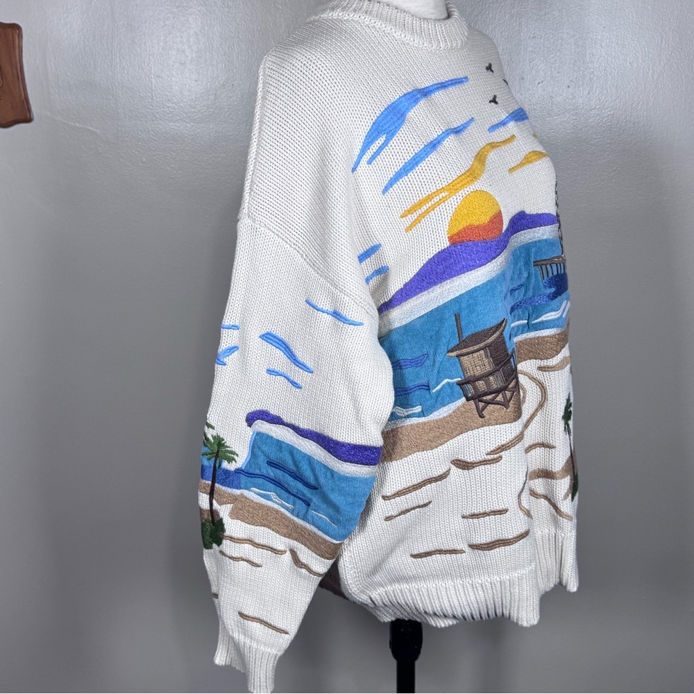 YITAI White Santa Monica Pier Beach Embroidered Sz L Crew Neck Pullover Sweater - Picture 7 of 12